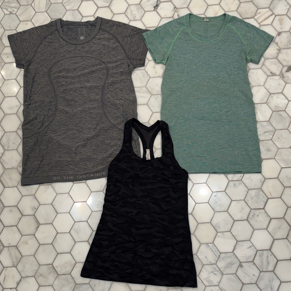 Lulu lemon 3 shirts Gray, Green and camo T-Shirts